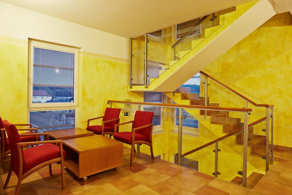 Hotel Vila Emei ماريبور المظهر الخارجي الصورة