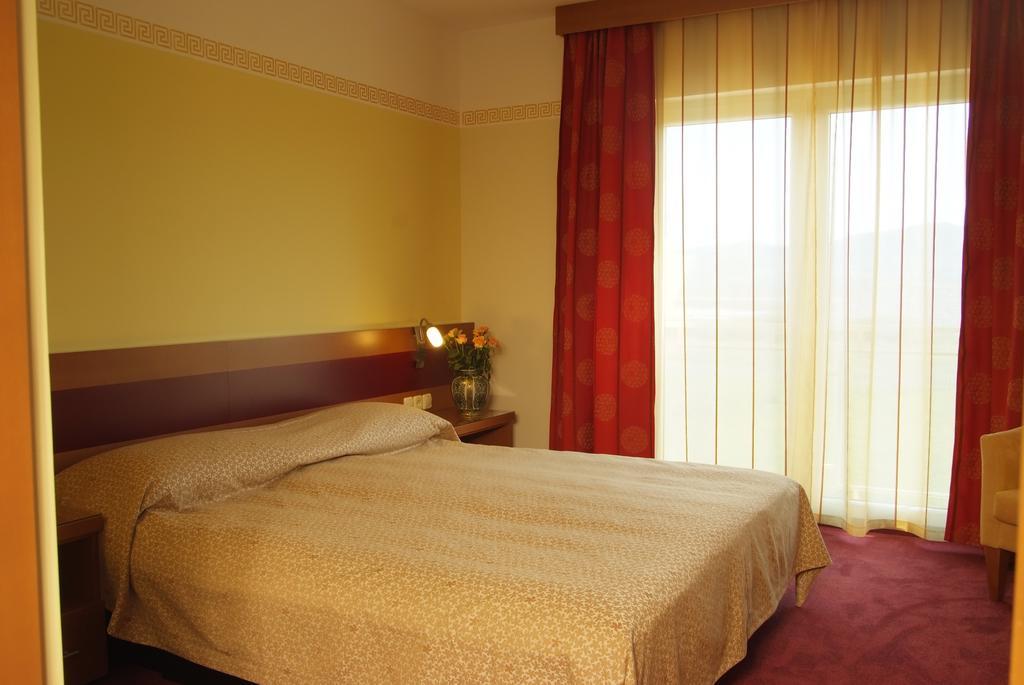 Hotel Vila Emei ماريبور المظهر الخارجي الصورة